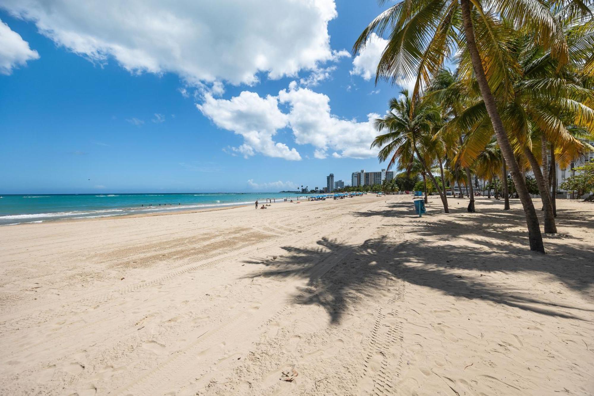 Borinquen Beach Inn Сан-Хуан Екстер'єр фото