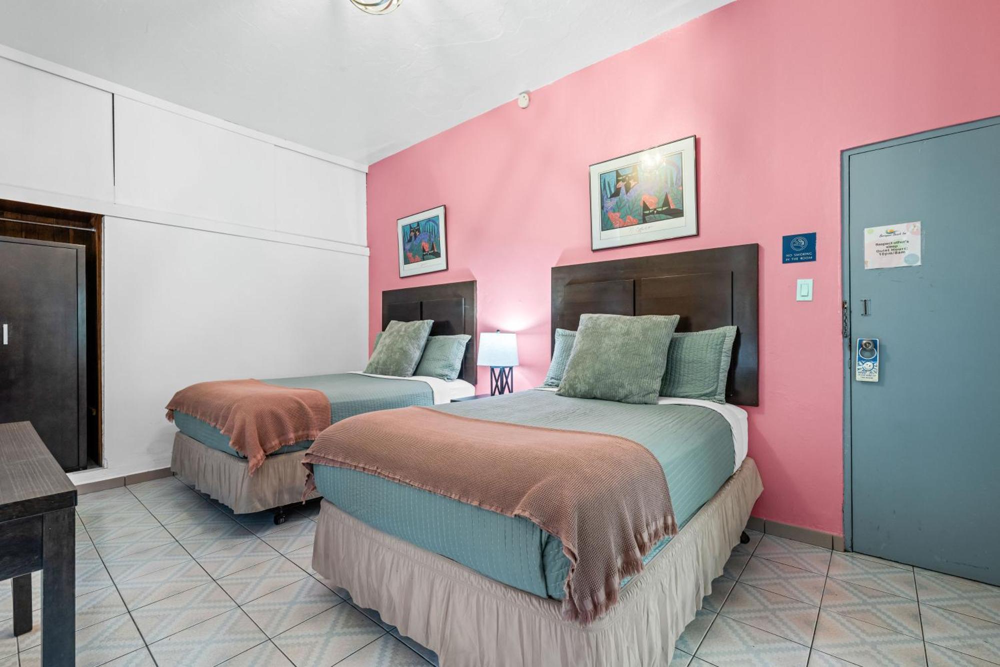 Borinquen Beach Inn Сан-Хуан Екстер'єр фото